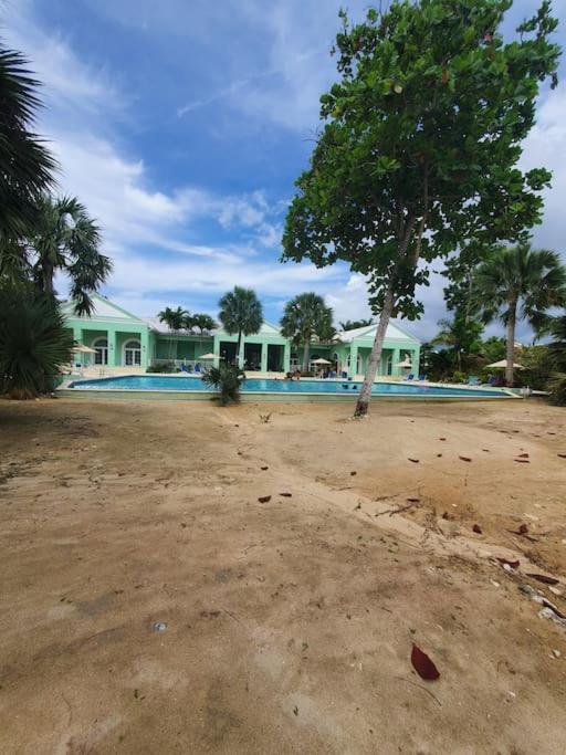 Townhouse By The Bay, Little Bay Country Club ,Negril Villa Orange Bay ภายนอก รูปภาพ