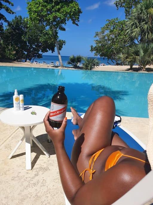 Townhouse By The Bay, Little Bay Country Club ,Negril Villa Orange Bay ภายนอก รูปภาพ