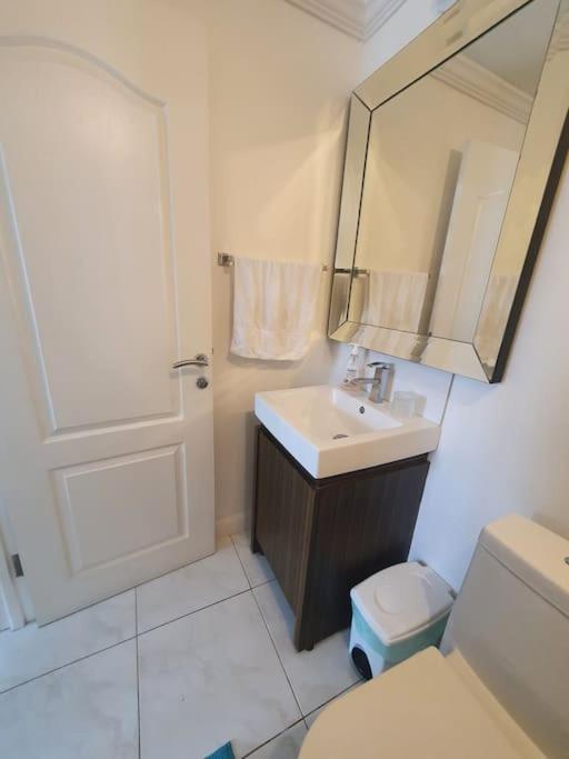 Townhouse By The Bay, Little Bay Country Club ,Negril Villa Orange Bay ภายนอก รูปภาพ