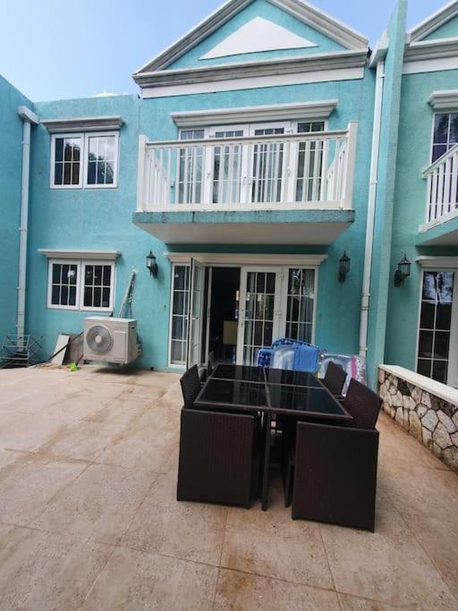 Townhouse By The Bay, Little Bay Country Club ,Negril Villa Orange Bay ภายนอก รูปภาพ