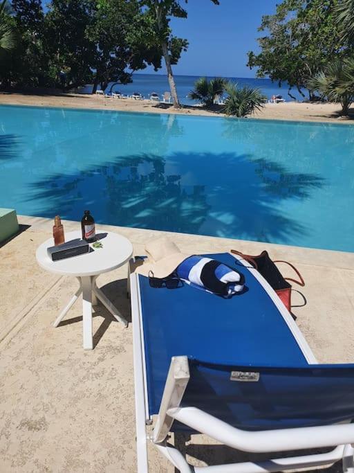 Townhouse By The Bay, Little Bay Country Club ,Negril Villa Orange Bay ภายนอก รูปภาพ